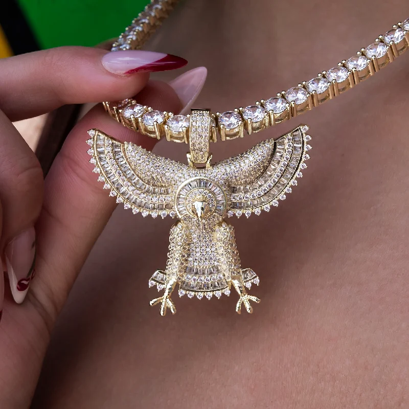 Shop Classic Women's  Necklaces & Pendants with a Modern Twist-Horus Pendant
