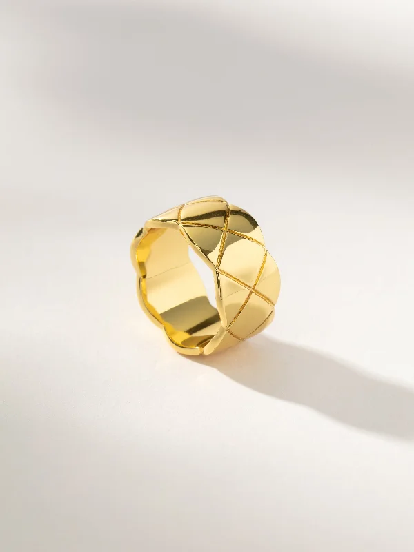Chic Women's Rings for Fashion-Forward Looks-Quilted Ring