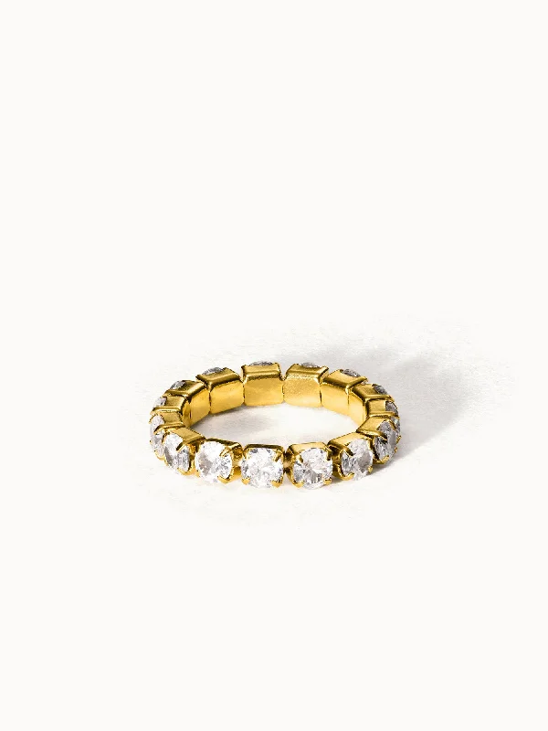 Chic Women's Rings for Fashion-Forward Looks-Gleaming Ring