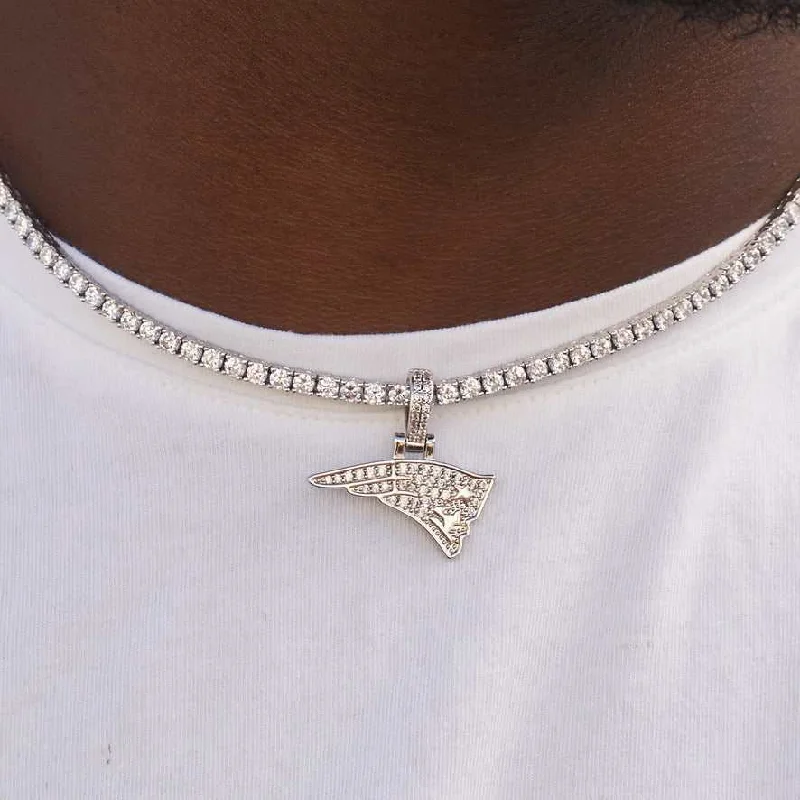 Exclusive Men's Necklaces & Pendants for the Modern Gentleman-New England Patriots Official NFL Micro Logo Pendant - White Gold Exclusive Men's Necklaces & Pendants for the Modern Gentleman-New England Patriots Official NFL Micro Logo Pendant - White Gold