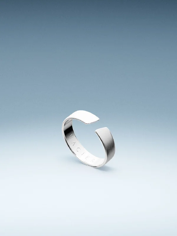 Chic Women's Rings for Fashion-Forward Looks-UNISIZE RING