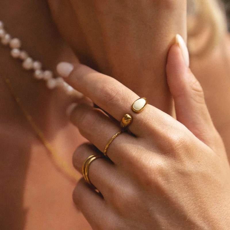 Chic Women's Rings for Fashion-Forward Looks-Jade Ring