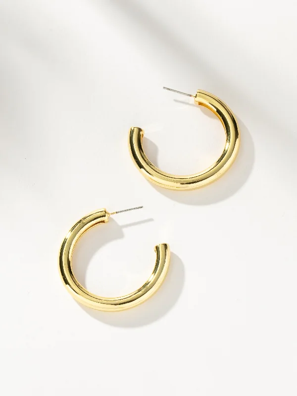 Women's Earrings – Elegant Designs for Every Personality--Leading Role Tube Hoops