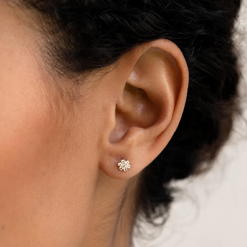 Women's Earrings – Elegant Designs for Every Personality--Flower Stud Earrings 14k Gold - Larissa Women's Earrings – Elegant Designs for Every Personality--Flower Stud Earrings 14k Gold - Larissa