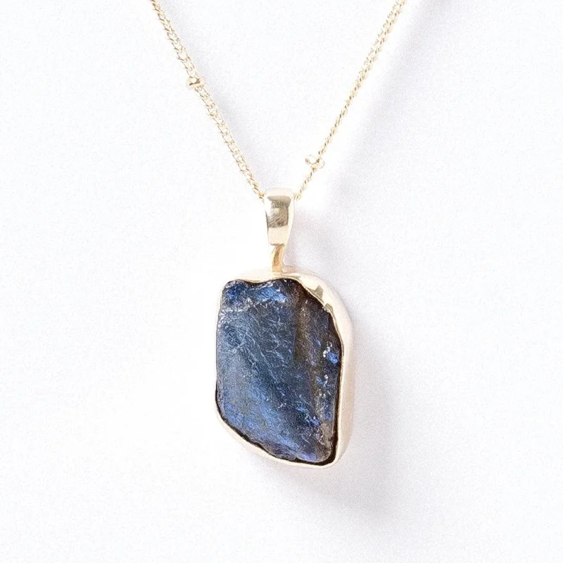 Exclusive Men's Necklaces & Pendants for the Modern Gentleman-Labradorite Raw Crystal Necklace Exclusive Men's Necklaces & Pendants for the Modern Gentleman-Labradorite Raw Crystal Necklace