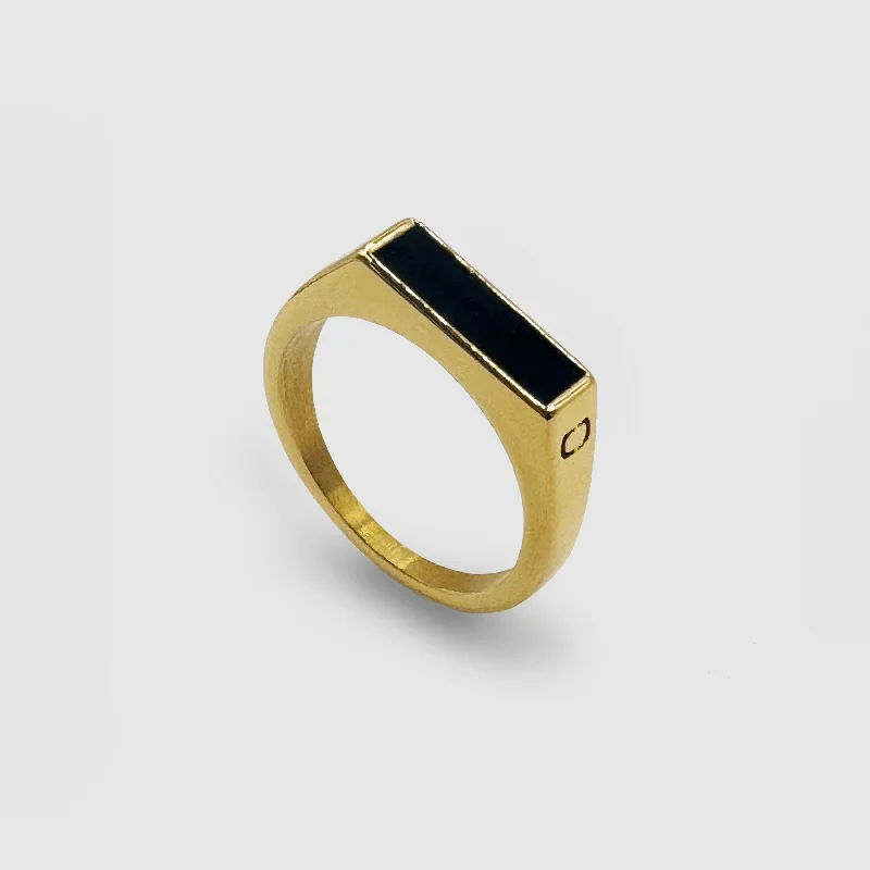 Top Men's Rings – Crafted for Every Style  Onyx Rectangle Stone Signet Ring (Gold)