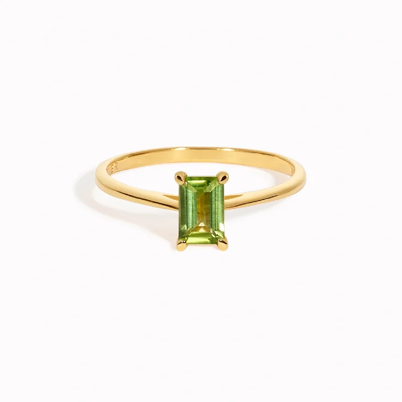 Chic Women's Rings for Fashion-Forward Looks-Baguette Ring Peridot - Charlotte