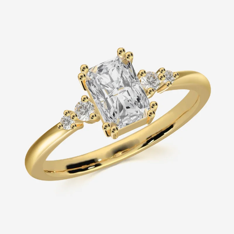 Chic Women's Rings for Fashion-Forward Looks-Regal Radiance Ring