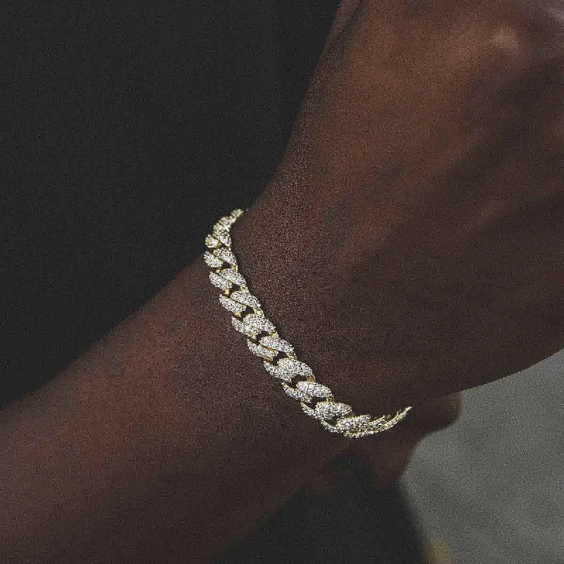 Men's Bracelets with Tribal Patterns-GLD Link Bracelet in Yellow Gold - 8.5mm