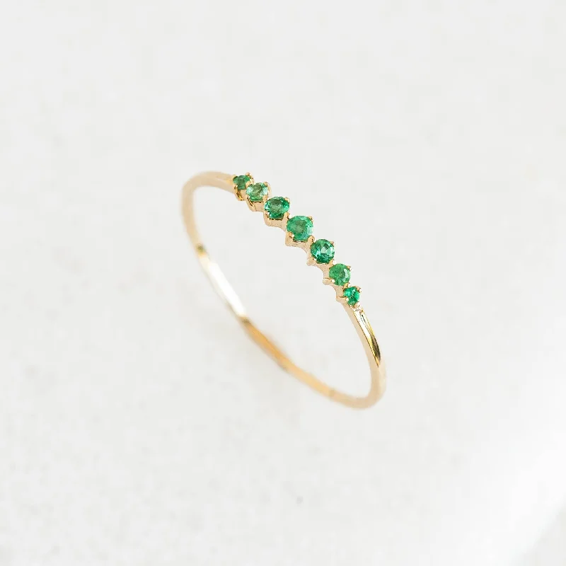 Chic Women's Rings for Fashion-Forward Looks-Graduated Emerald Ring 14k Gold - Mila