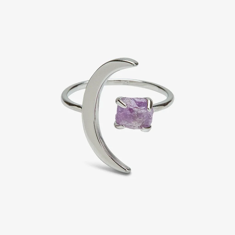 Chic Women's Rings for Fashion-Forward Looks-Crescent Moon Ring
