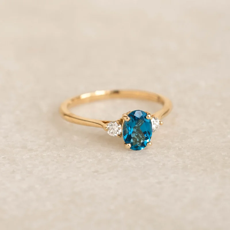 Chic Women's Rings for Fashion-Forward Looks-London Blue Topaz and Diamond Ring 14k Gold - Kindra Chic Women's Rings for Fashion-Forward Looks-London Blue Topaz and Diamond Ring 14k Gold - Kindra