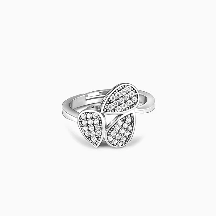 Chic Women's Rings for Fashion-Forward Looks-Anushka Sharma Silver Leafy Tale Ring