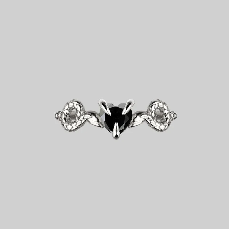 Chic Women's Rings for Fashion-Forward Looks-DESIRE. Snakes & Heart Onyx Ring - Silver Chic Women's Rings for Fashion-Forward Looks-DESIRE. Snakes & Heart Onyx Ring - Silver