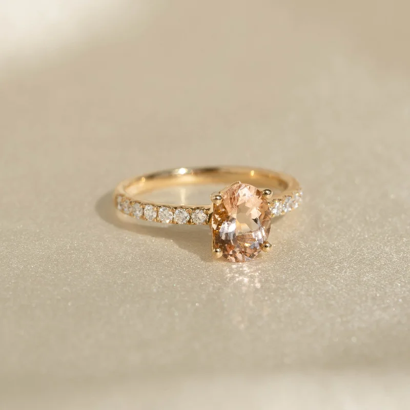 Chic Women's Rings for Fashion-Forward Looks-Oval Morganite and Diamond Ring 14k Gold - Minette Chic Women's Rings for Fashion-Forward Looks-Oval Morganite and Diamond Ring 14k Gold - Minette