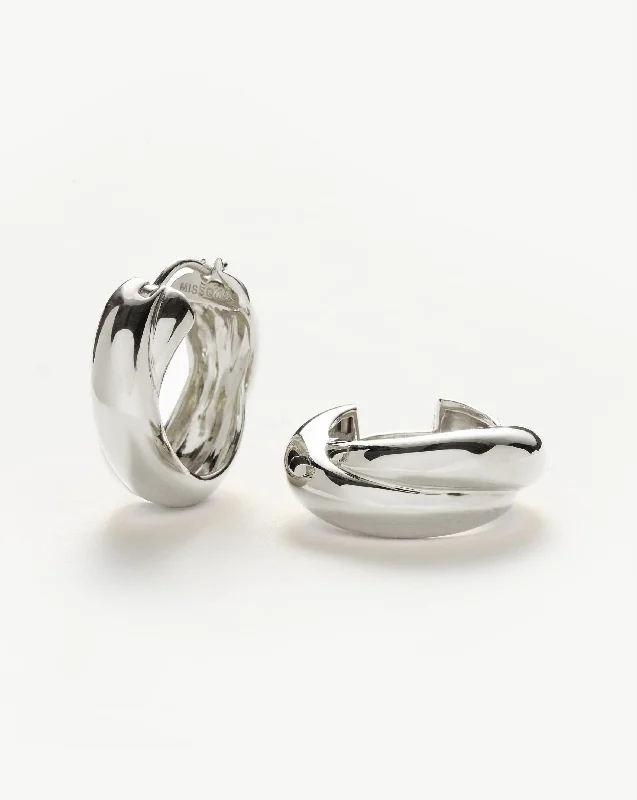 Women's Earrings – Elegant Designs for Every Personality--Lucy Williams Chunky Medium Entwine Hoop Earrings | Silver Plated