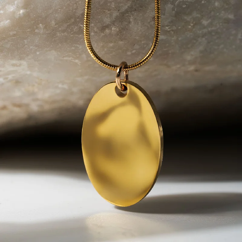 Chic Women's Rings for Fashion-Forward Looks-Oval Necklace