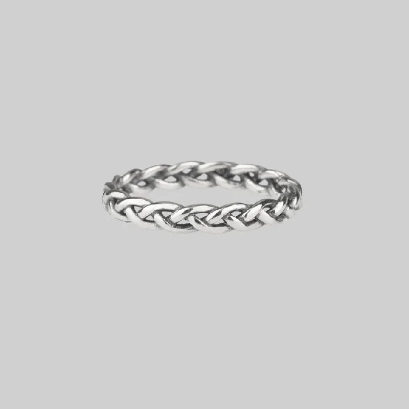 Chic Women's Rings for Fashion-Forward Looks-CHIPETI. Plait Band Silver Ring