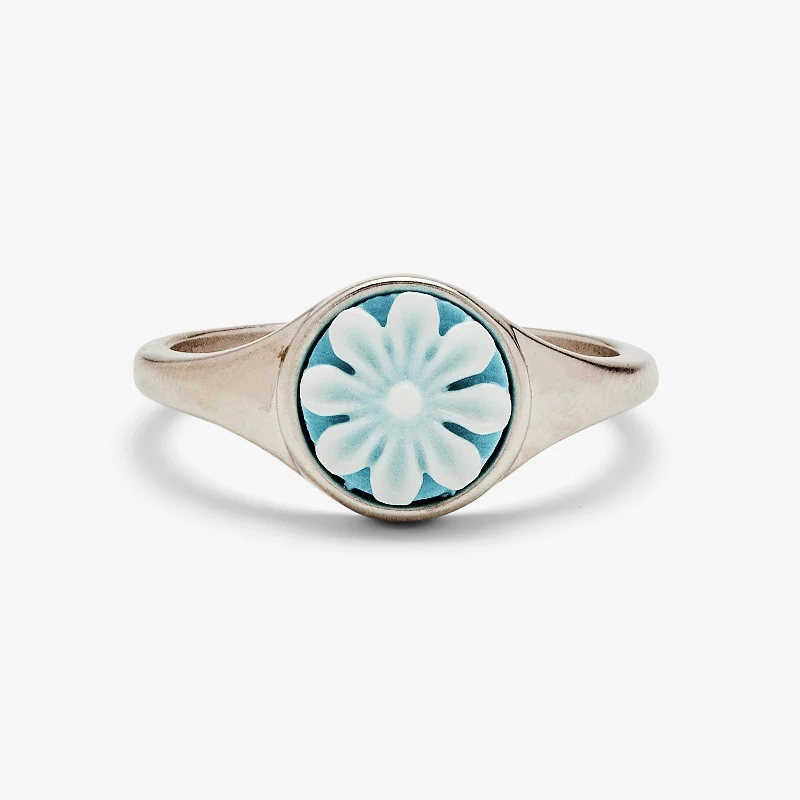 Chic Women's Rings for Fashion-Forward Looks-Cameo Ring