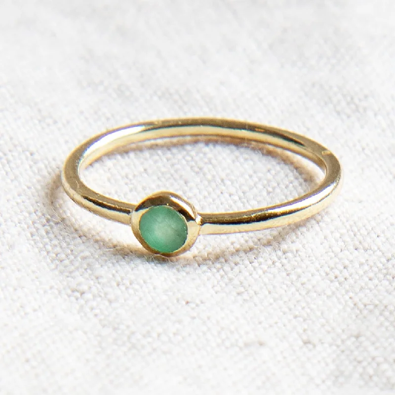 Chic Women's Rings for Fashion-Forward Looks-Emerald Silver or Gold  Ring