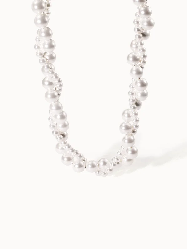 Shop Classic Women's  Necklaces & Pendants with a Modern Twist-Pearl Elegance Kette