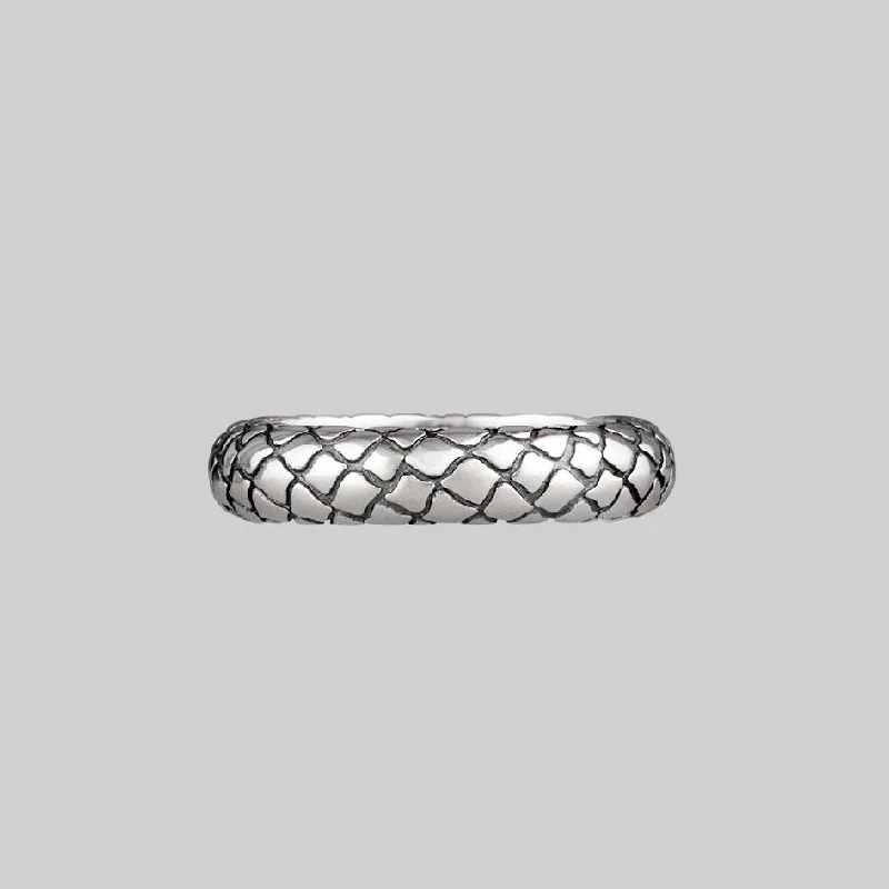 Chic Women's Rings for Fashion-Forward Looks-VEGA. Snake Skin Band Ring - Silver