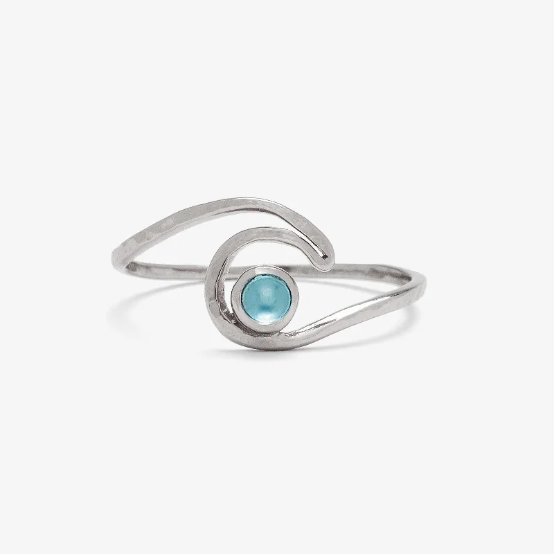 Chic Women's Rings for Fashion-Forward Looks-Shimmering Wave Ring