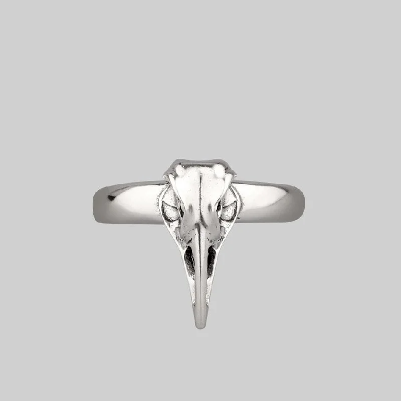 Chic Women's Rings for Fashion-Forward Looks-MERLA. Silver Raven Skull Ring