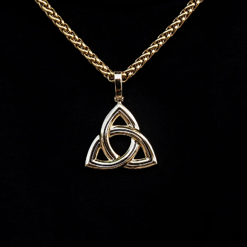 Men's Bracelets with Skull Charms-Trinity Knot Pendant in Yellow Gold