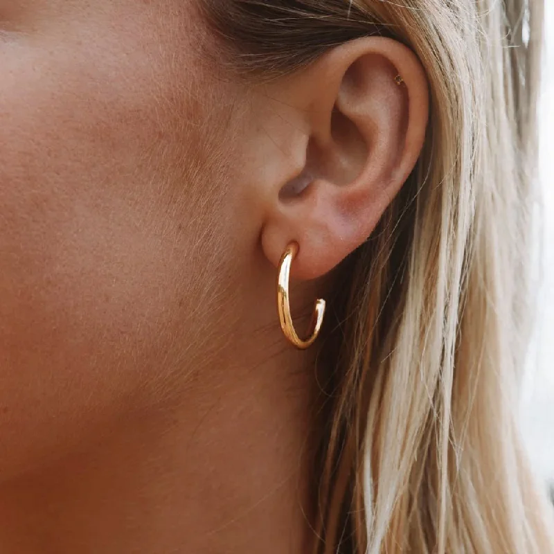 Women's Earrings – Elegant Designs for Every Personality--Large Hoop Earrings