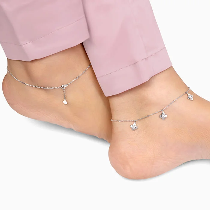 Trendy Anklets with Beautiful Details-Silver Zircon Clover Charm Anklet