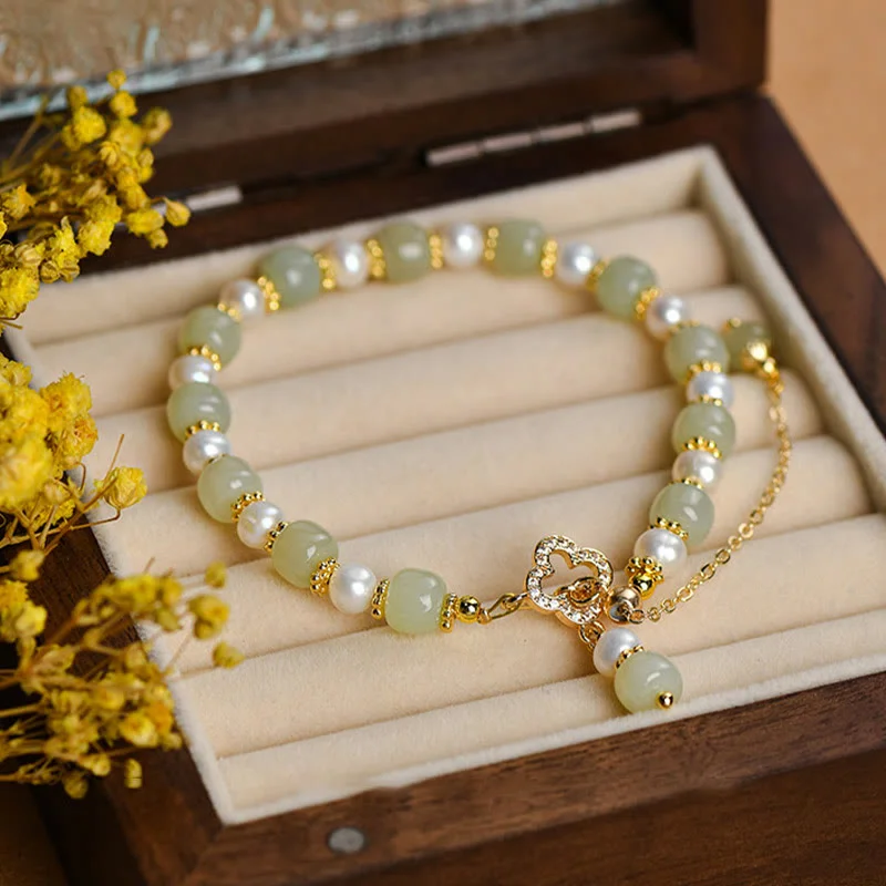 Men's Charm Bracelets-Buddha Stones Hetian Jade Pearl Alloy Four Leaf Clover Pendent Abundance Bracelet