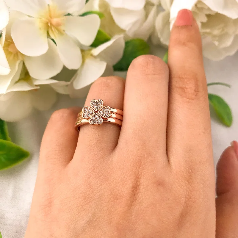 Women's Bangle Sets-Rose Gold Clover Heart Rings (Pack Of 3)