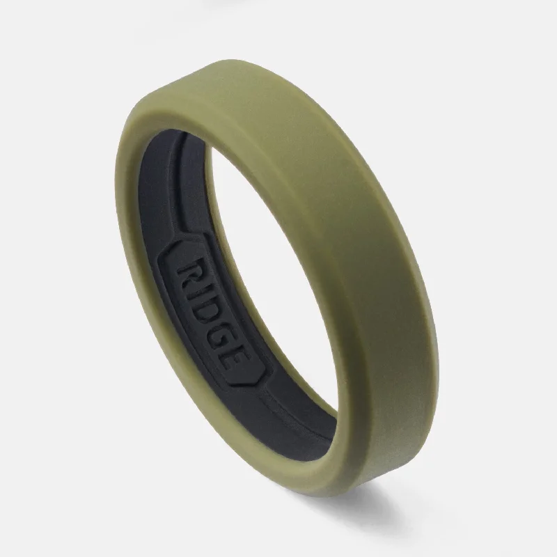 Top Men's Rings – Crafted for Every Style  Ridge 6mm Silicone Ring Set - Matte Olive