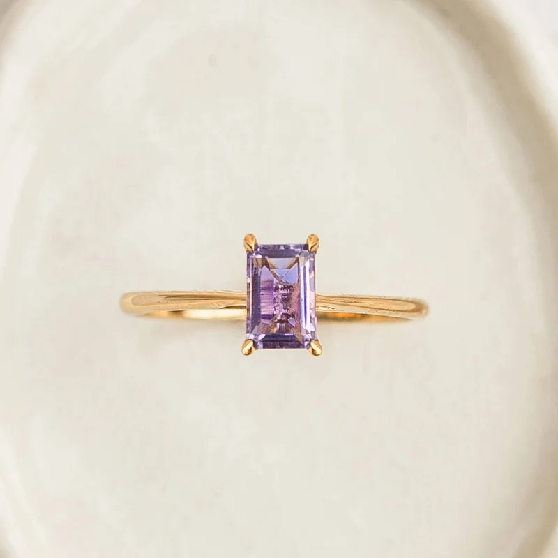 Chic Women's Rings for Fashion-Forward Looks-Baguette Ring Amethyst - Charlotte