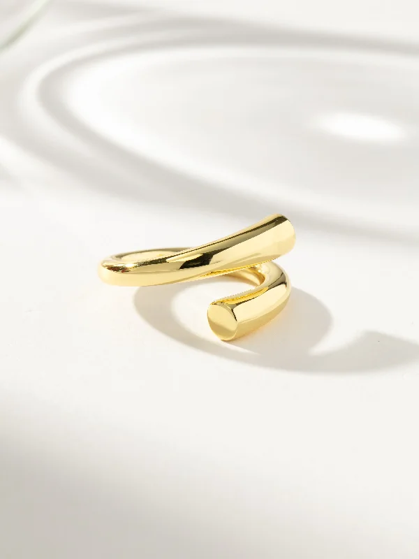 Chic Women's Rings for Fashion-Forward Looks-Around Town Ring