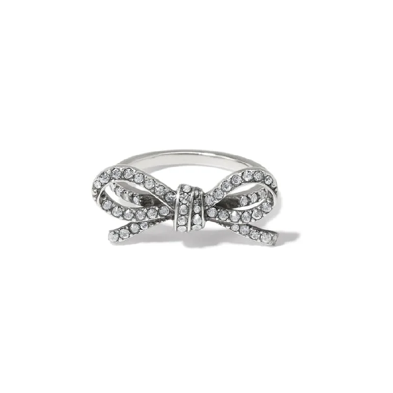 Chic Women's Rings for Fashion-Forward Looks-Illumina Bow Ring