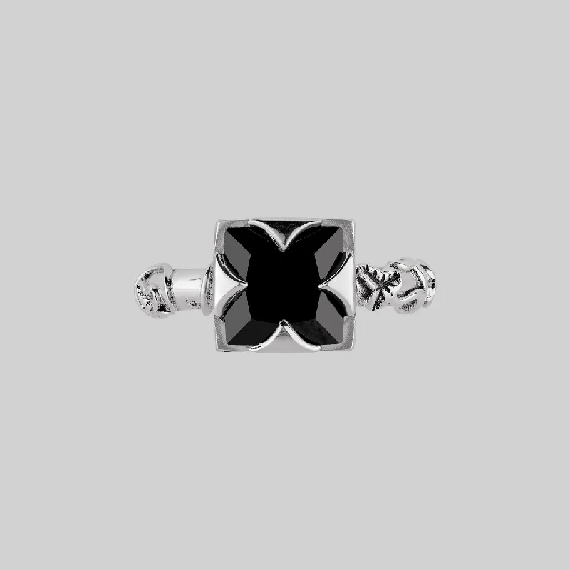 Chic Women's Rings for Fashion-Forward Looks-VAULT. Square Onyx & Ivy Ring - Silver