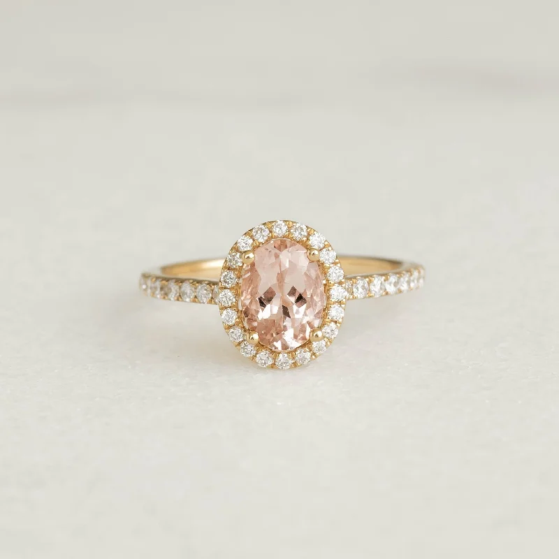 Chic Women's Rings for Fashion-Forward Looks-Oval Morganite Halo Ring 14k Gold - Suna Chic Women's Rings for Fashion-Forward Looks-Oval Morganite Halo Ring 14k Gold - Suna