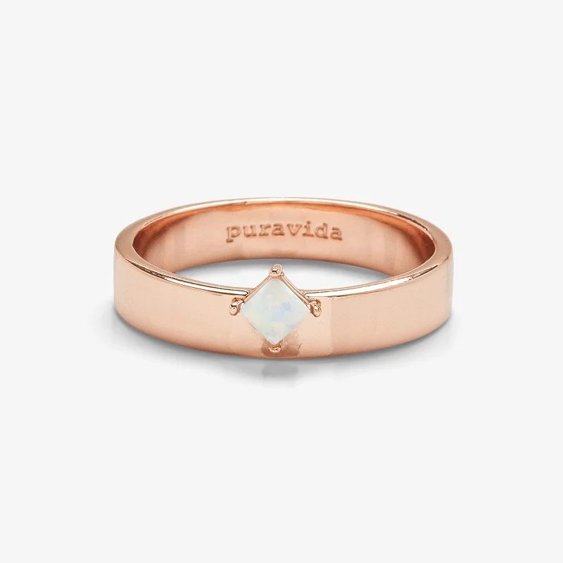 Chic Women's Rings for Fashion-Forward Looks-Statement Gemstone Ring
