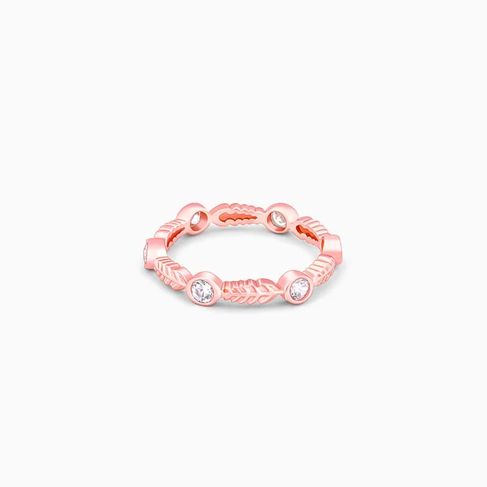 Chic Women's Rings for Fashion-Forward Looks-Rose Gold Leafy Zirconia Ring
