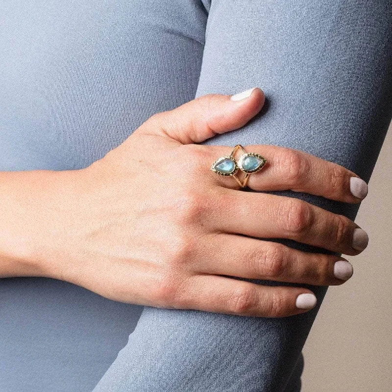 Chic Women's Rings for Fashion-Forward Looks-Grace Labradorite Ring