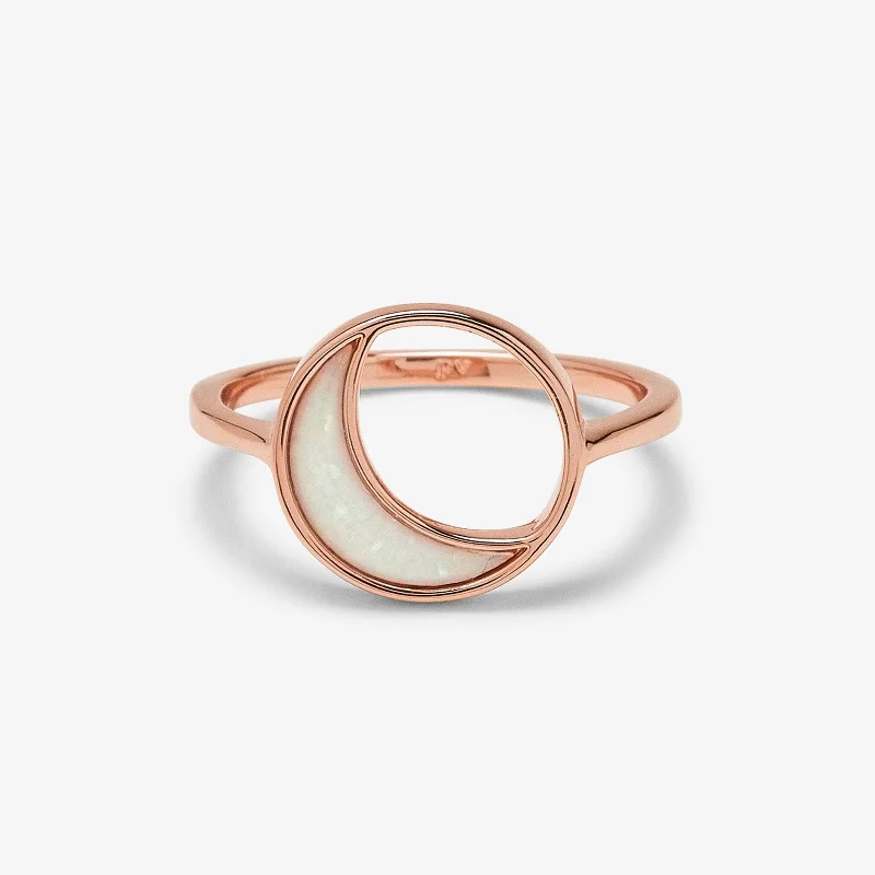 Chic Women's Rings for Fashion-Forward Looks-Eclipse Ring