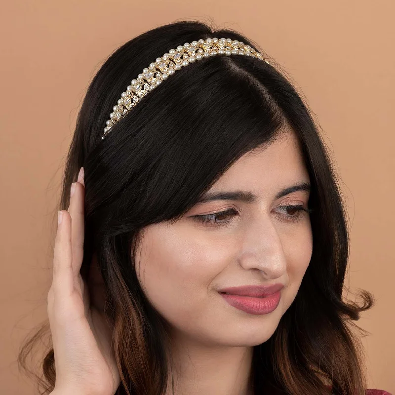 Bhumi Pearl Kundan Maatha Patti