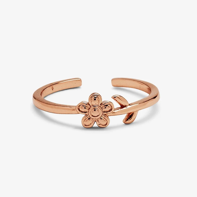 Chic Women's Rings for Fashion-Forward Looks-Single Daisy Toe Ring