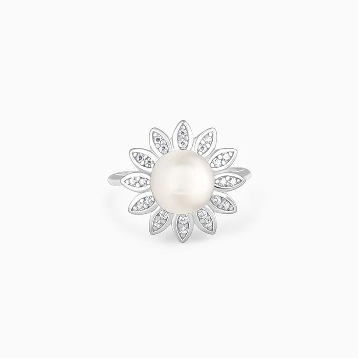 Chic Women's Rings for Fashion-Forward Looks-Silver Pearly Bloom Ring