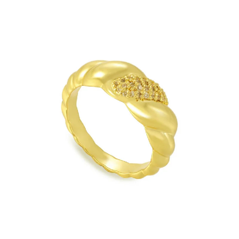 Chic Women's Rings for Fashion-Forward Looks-Lavish Ring
