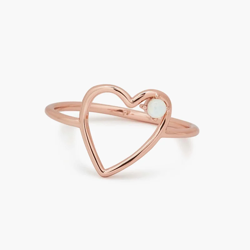 Chic Women's Rings for Fashion-Forward Looks-Sweetheart Stone Ring