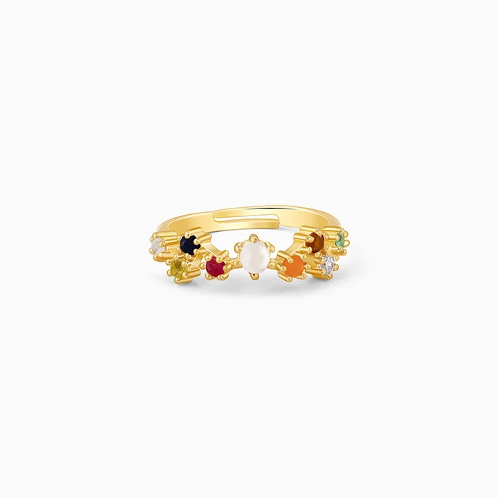 Chic Women's Rings for Fashion-Forward Looks-Golden Spectra Glow Ring