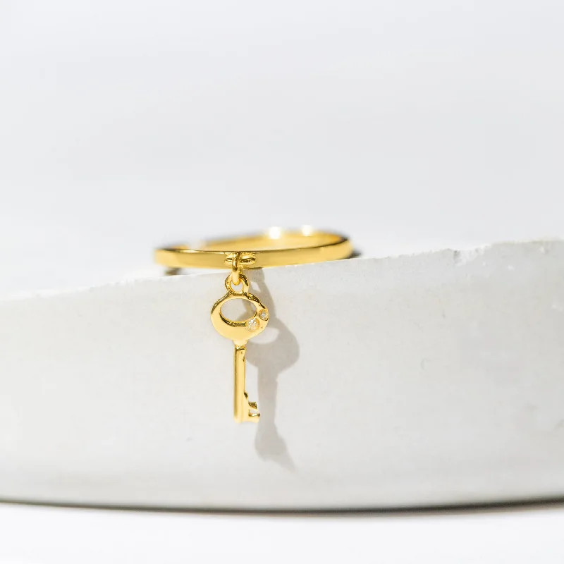 Chic Women's Rings for Fashion-Forward Looks-Key Charm Ring - Gold